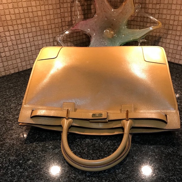 Authentic Gucci Hand Bag - Picture 7 of 8